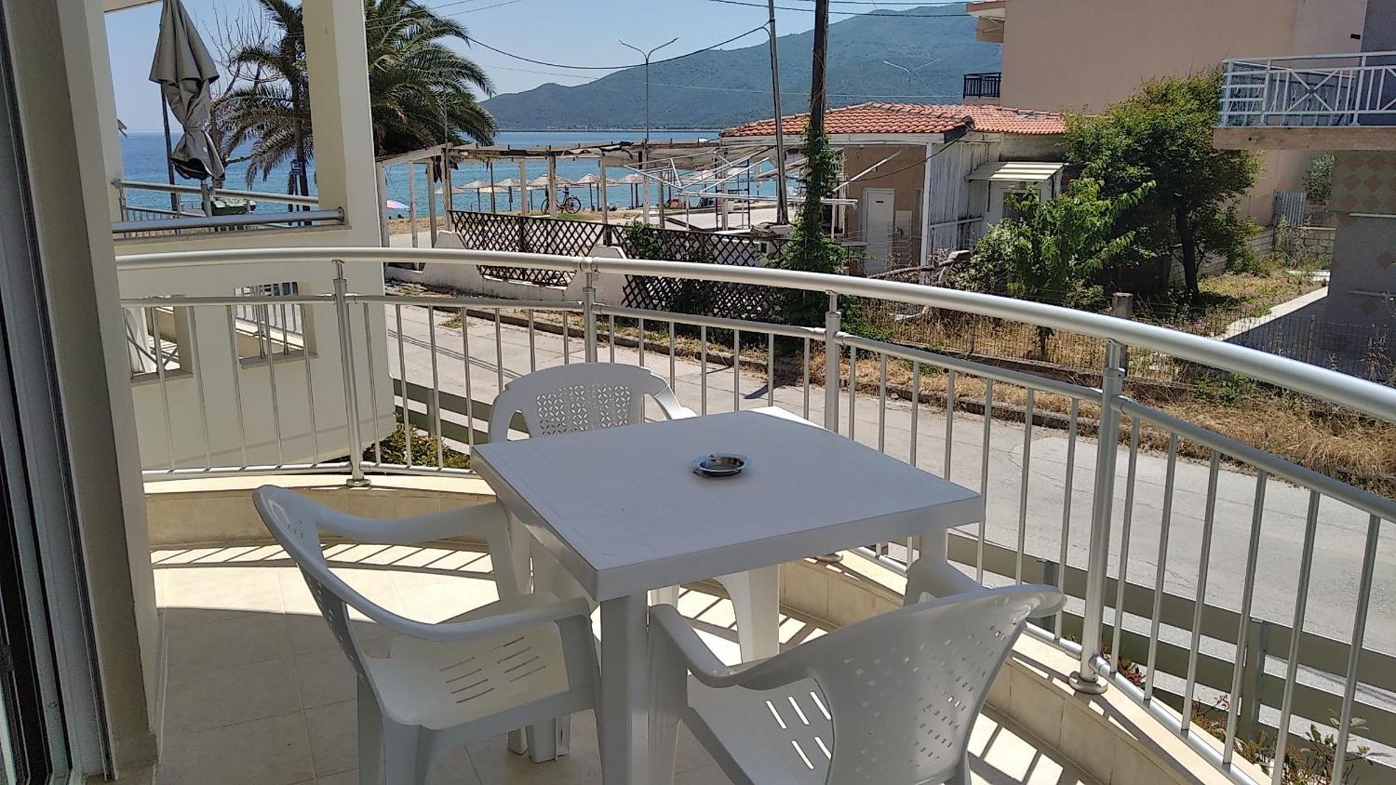 Angie's Summertime Nea Vrasna Bagian luar foto