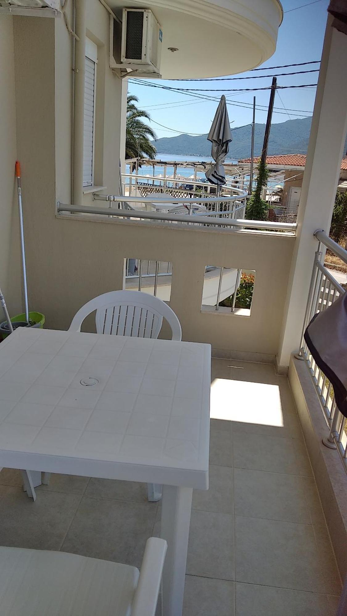 Angie's Summertime Nea Vrasna Bagian luar foto