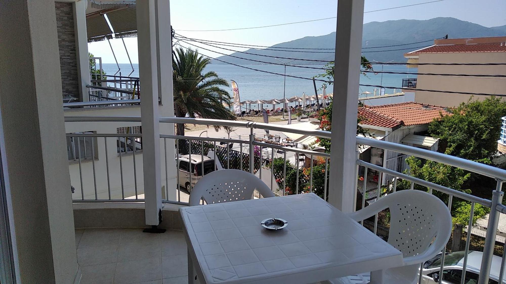 Angie's Summertime Nea Vrasna Bagian luar foto